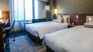 In-room safe, desk, laptop workspace, blackout curtains