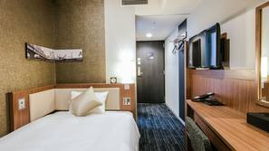 In-room safe, desk, laptop workspace, blackout curtains
