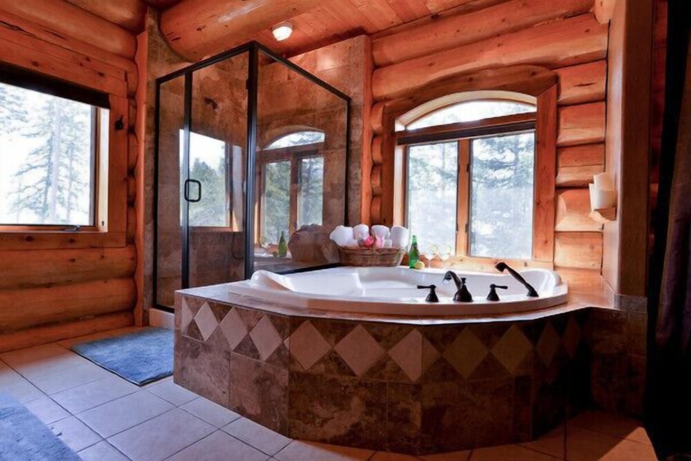 Beautiful Log Home Featured On Hgtv S Log Cabin Living In