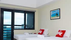 Desk, free WiFi, linens, wheelchair access