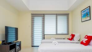 Desk, free WiFi, linens, wheelchair access