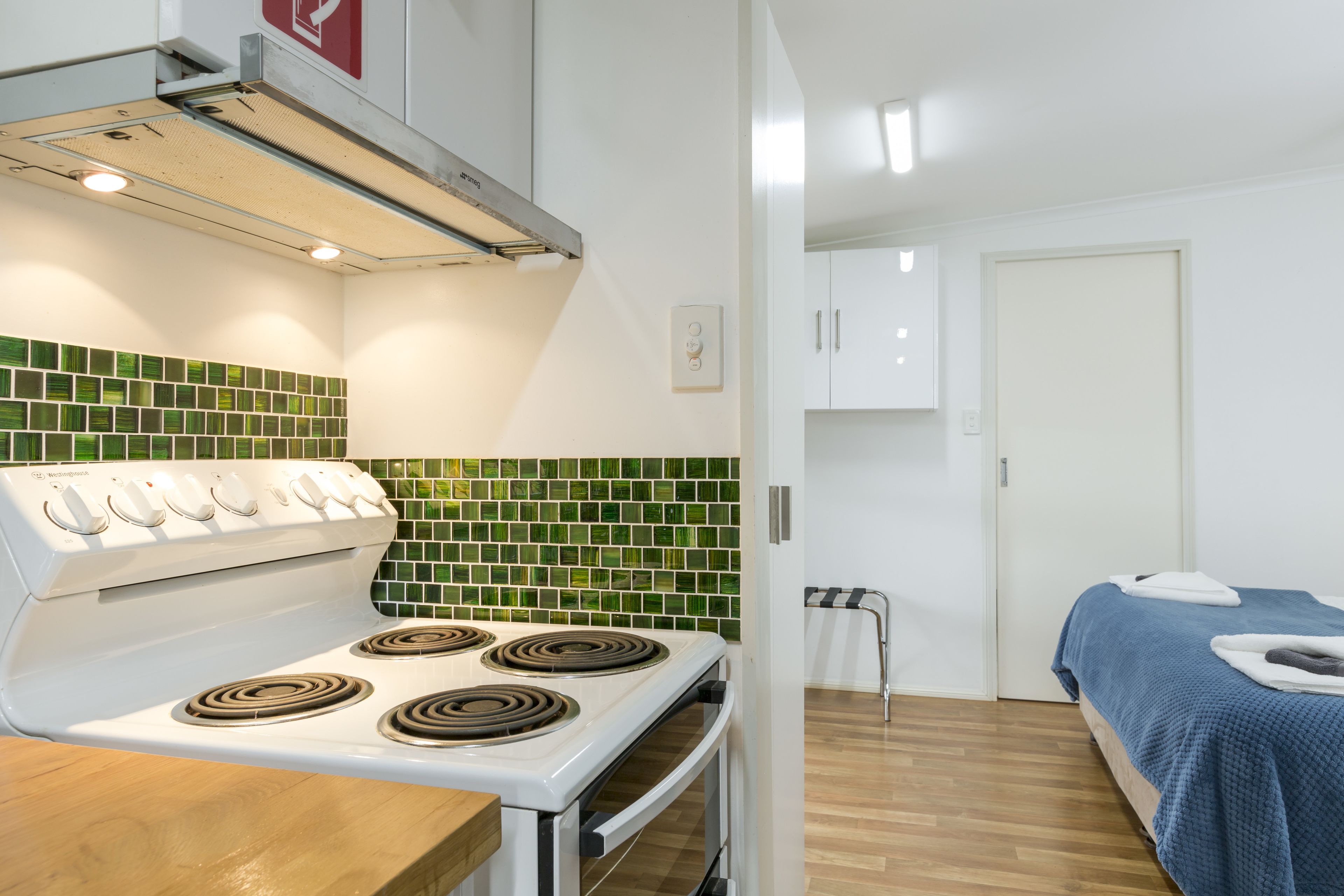 Mena Creek Flower House