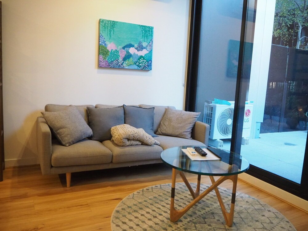 Roomerang at Parque Apartments G3