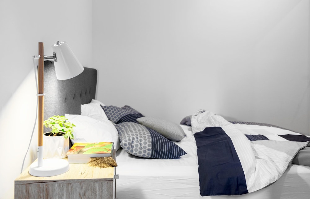 Roomerang at Parque Apartments G3