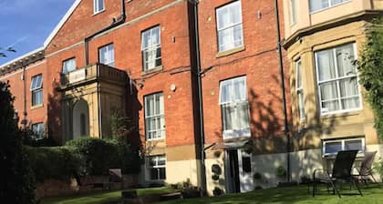 Queens Guesthouse Manchester