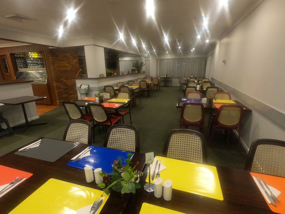 Bushmans Motor Inn