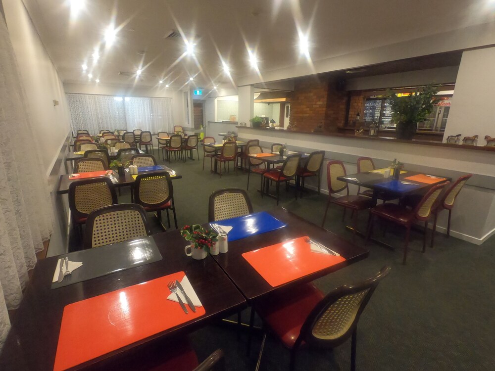 Bushmans Motor Inn
