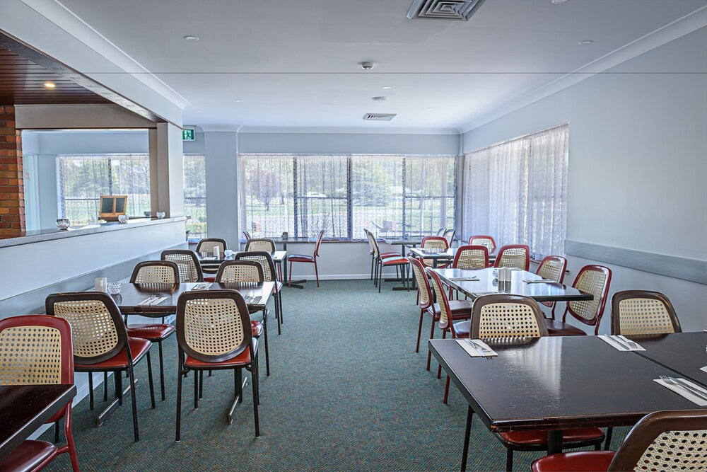 Bushmans Motor Inn