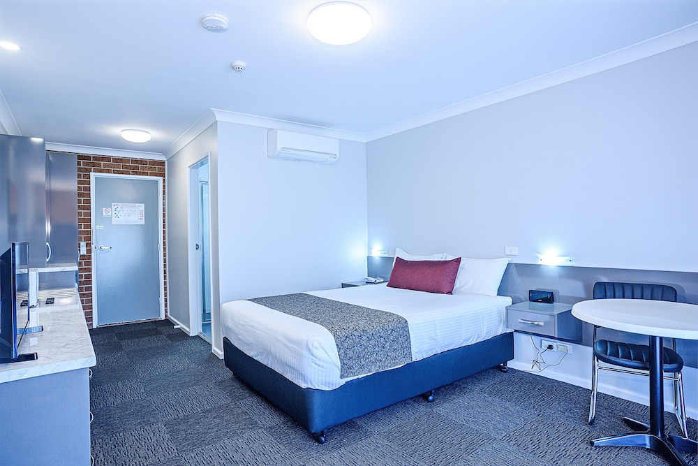 Bushmans Motor Inn