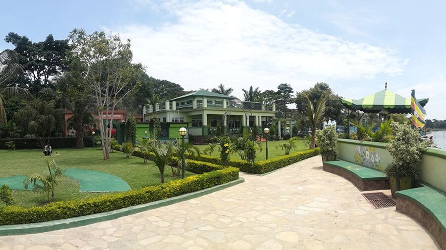 Country Lake Resort - Garuga