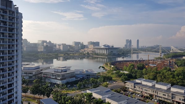 Ayer at 8 Putrajaya Guesthouse 2021 𝗗𝗲𝗮𝗹𝘀 & 𝗣𝗿𝗼𝗺𝗼𝘁𝗶𝗼𝗻𝘀 Expedia Malaysia