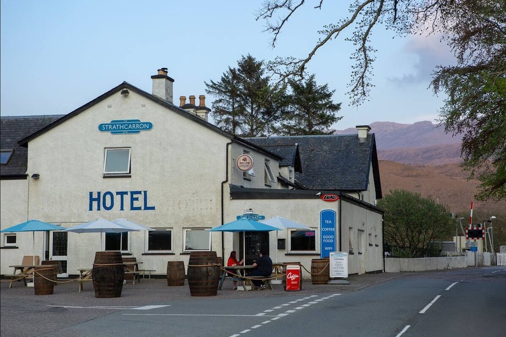 Strathcarron Hotel