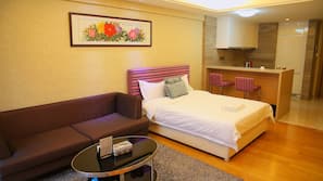 Desk, blackout drapes, rollaway beds, free WiFi