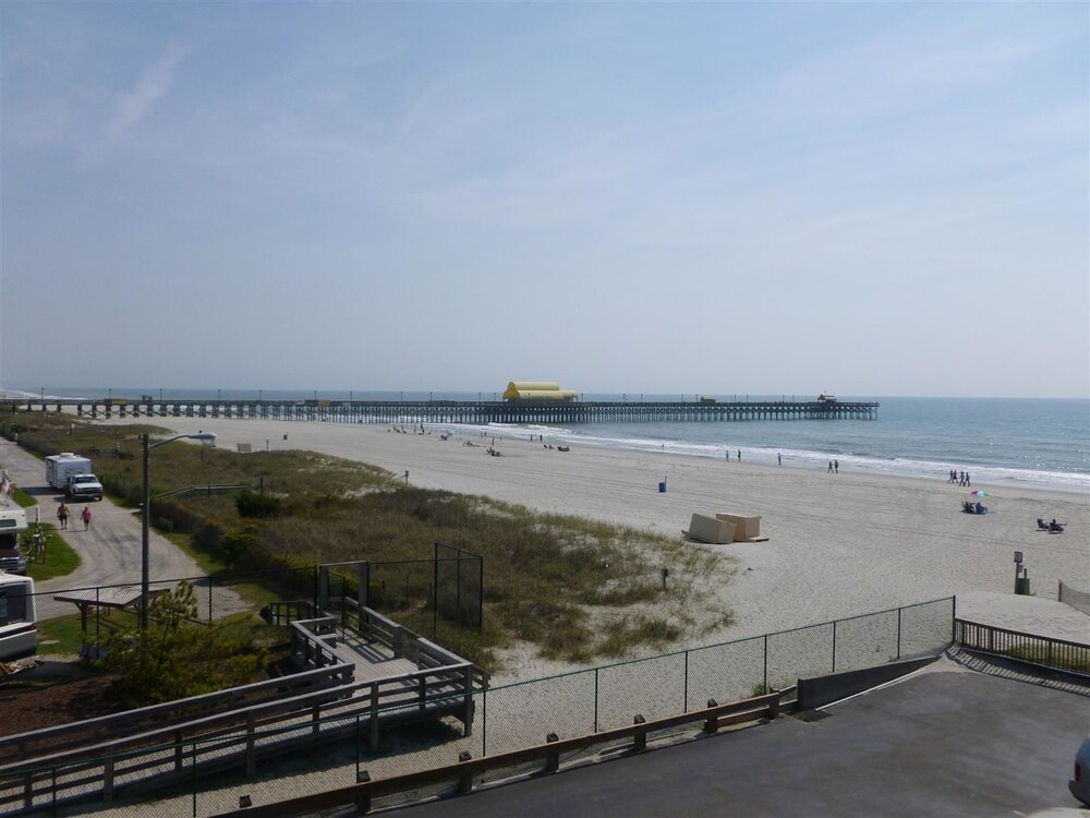 A Place At The Beach Iv G330 Ocean Side V By Redawning 2018 Room A Place At The Beach Iv G330 Ocean Side V By Redawning 3 0 Out Of 5