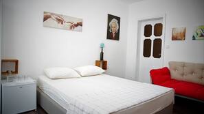 Desk, iron/ironing board, free WiFi