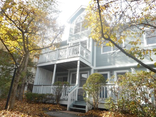 Best Lake George Condo Rentals In 2020 Cheap 52 Vacation Condos
