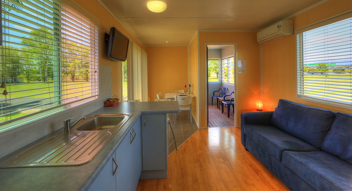 August Moon Caravan Park