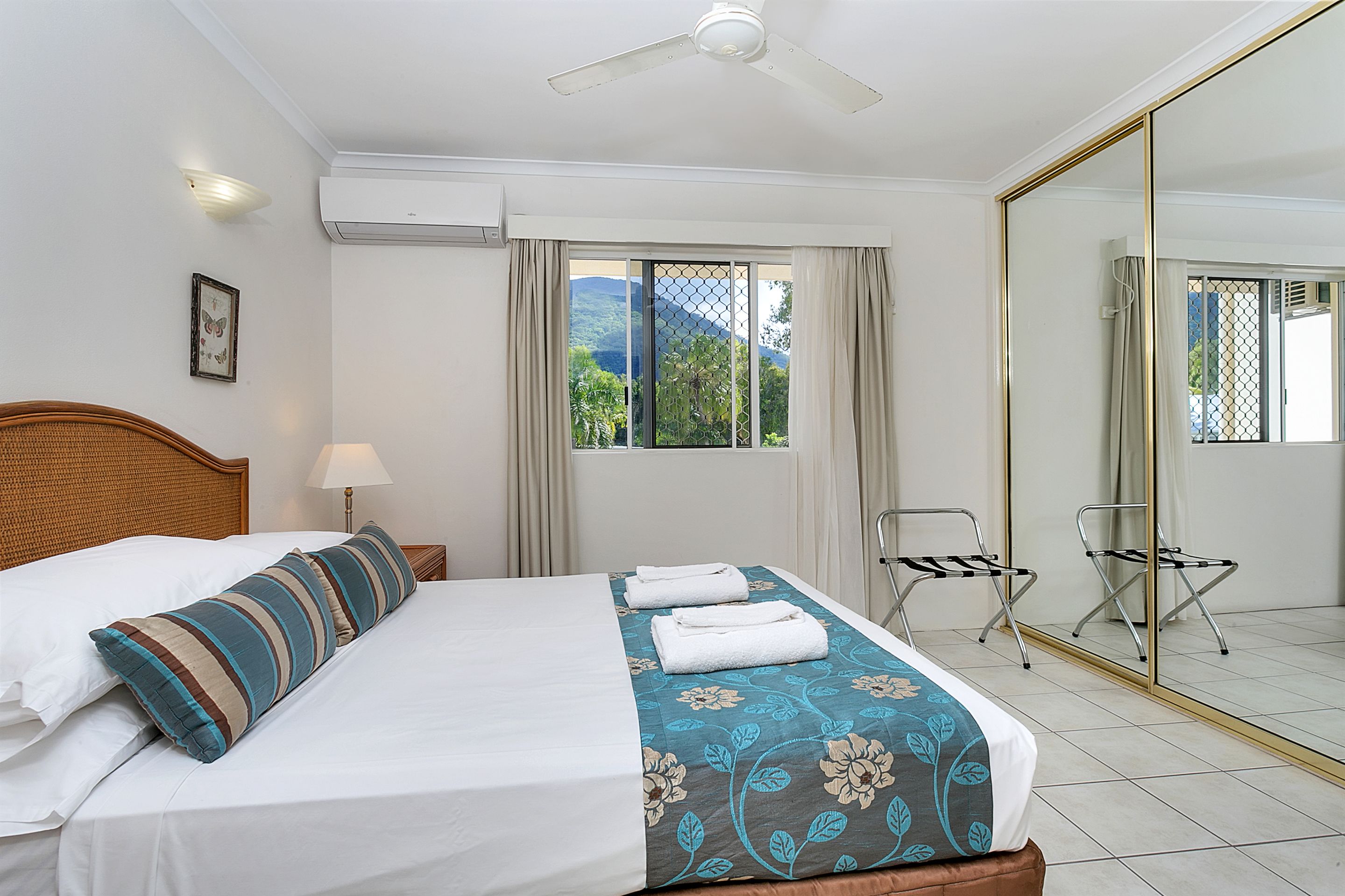 Hibiscus On Palm Cove at Marlin Waters