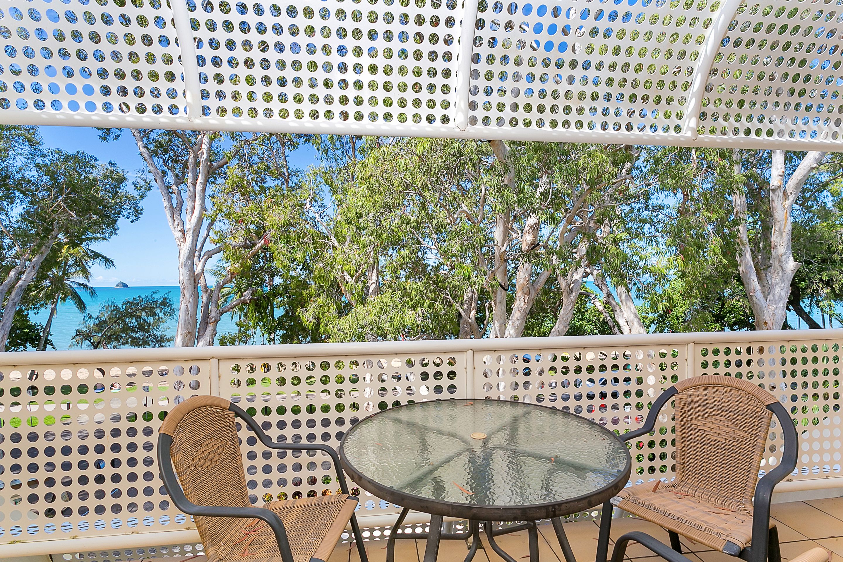 Hibiscus On Palm Cove at Marlin Waters