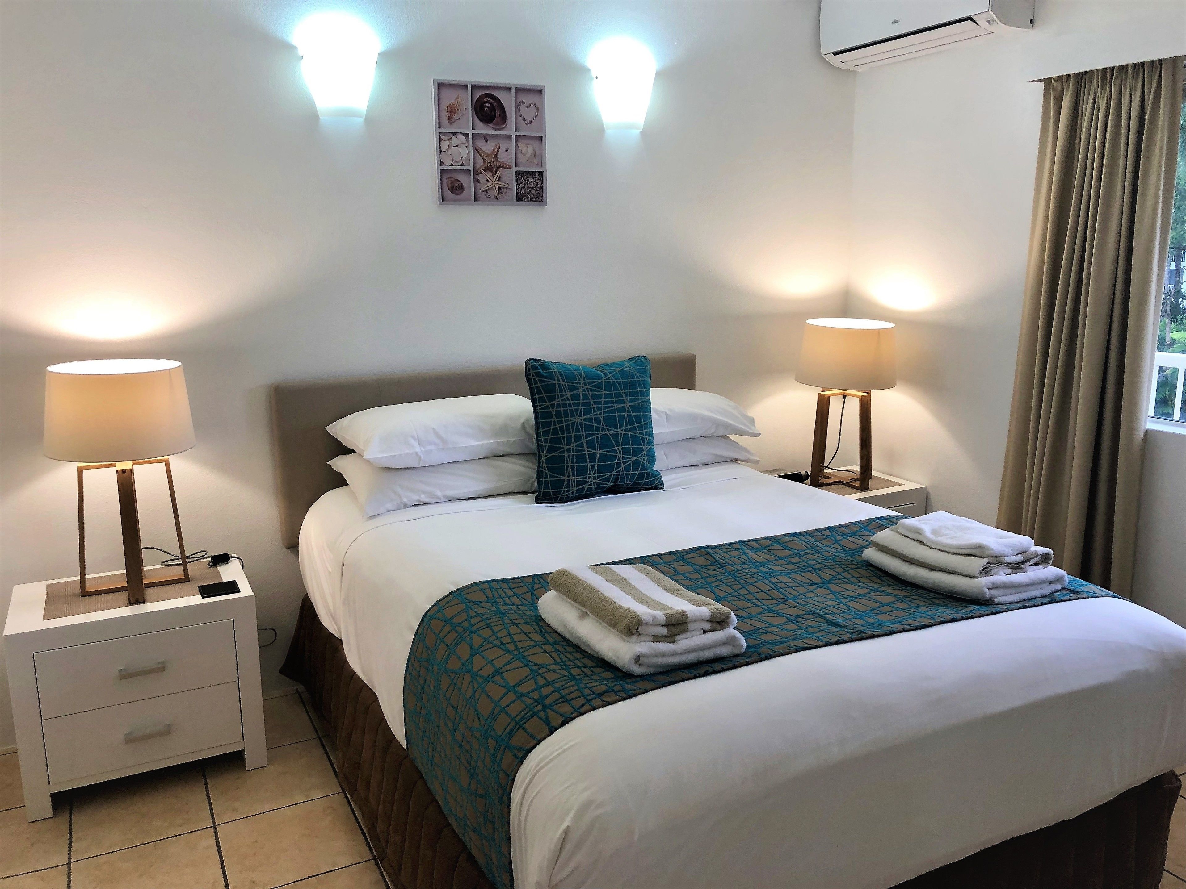 Hibiscus On Palm Cove at Marlin Waters