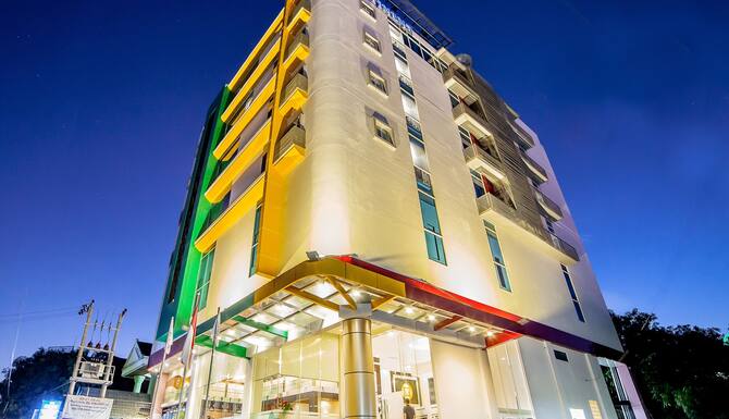 Continent Centrepoint Hotel Makassar in Makassar | Expedia