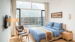 Desk, blackout drapes, iron/ironing board, free WiFi
