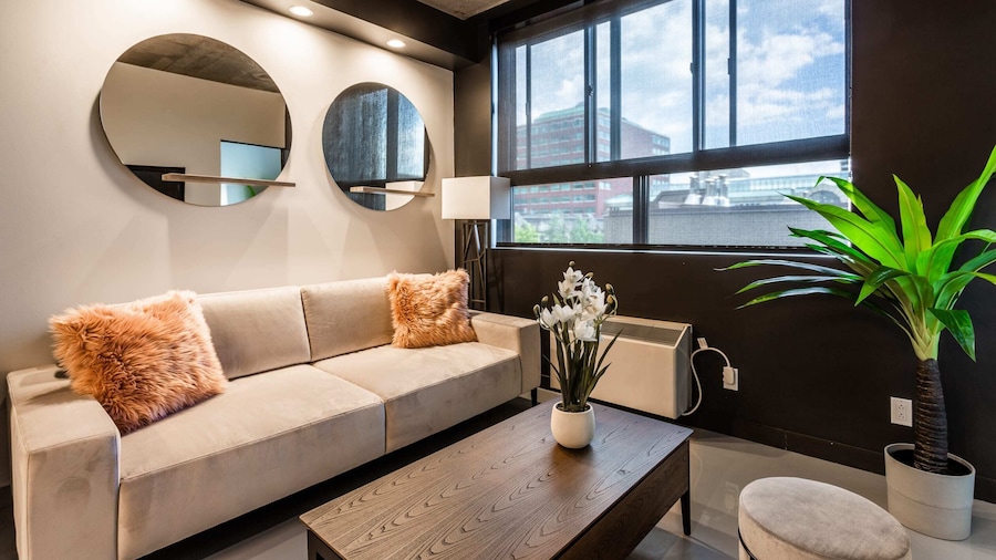 Pierce Boutique Apartments