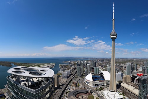 Check Expedia for Availability of Platinum Suites - Luxury Penthouse