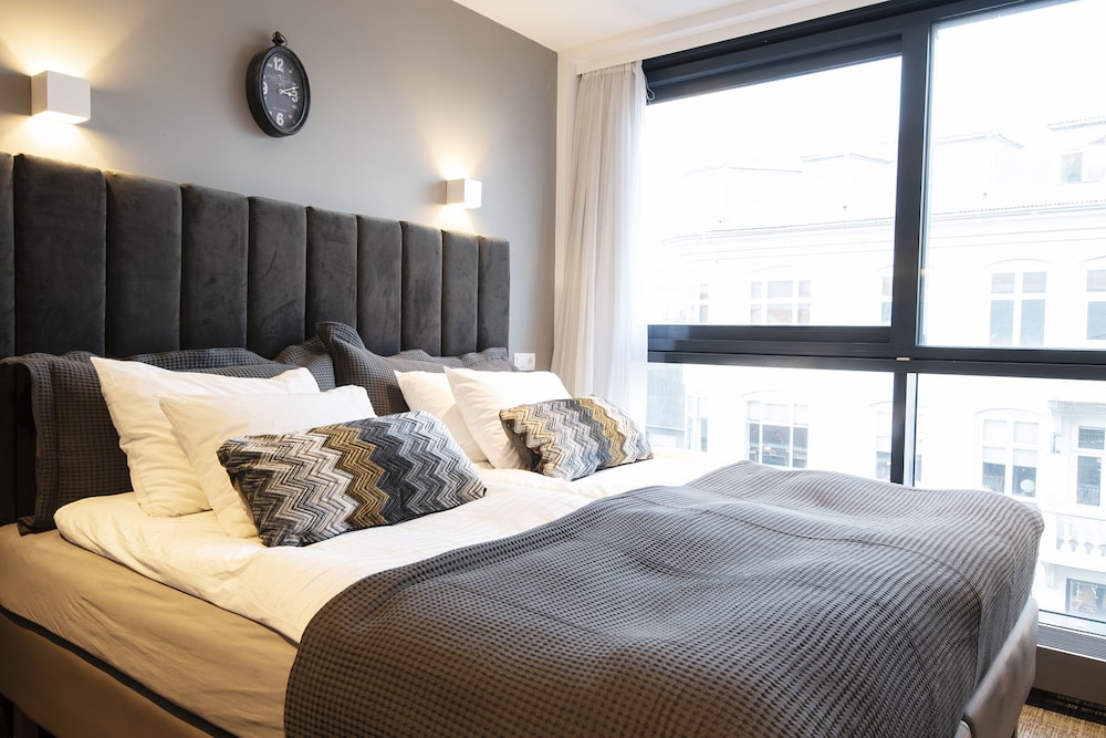 B14 Apartments Rooms Reykjavik 2019 Hotel Prices Expedia Co Uk Hotel Front Featured Image Guestroom