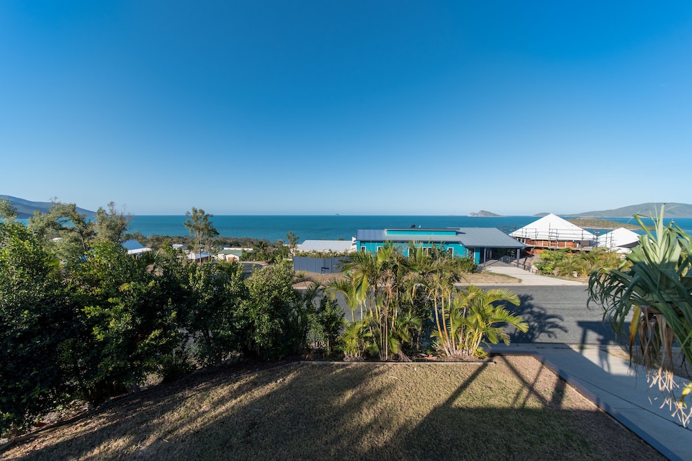 Balcony view, Hydeaway Bay Beach House