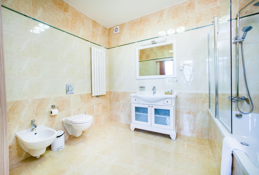 Photo - Mackintosh Hotel