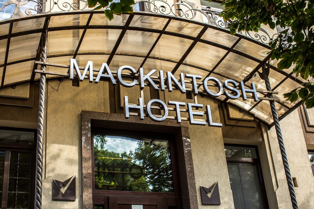Photo - Mackintosh Hotel
