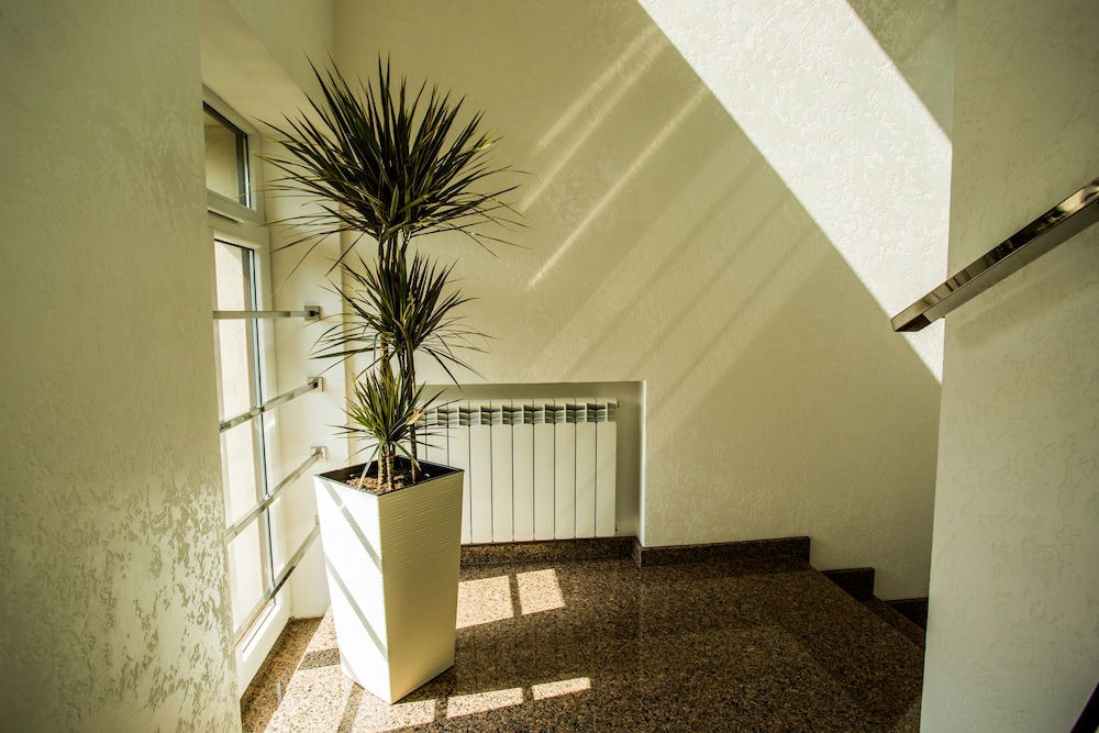 Photo - Mackintosh Hotel