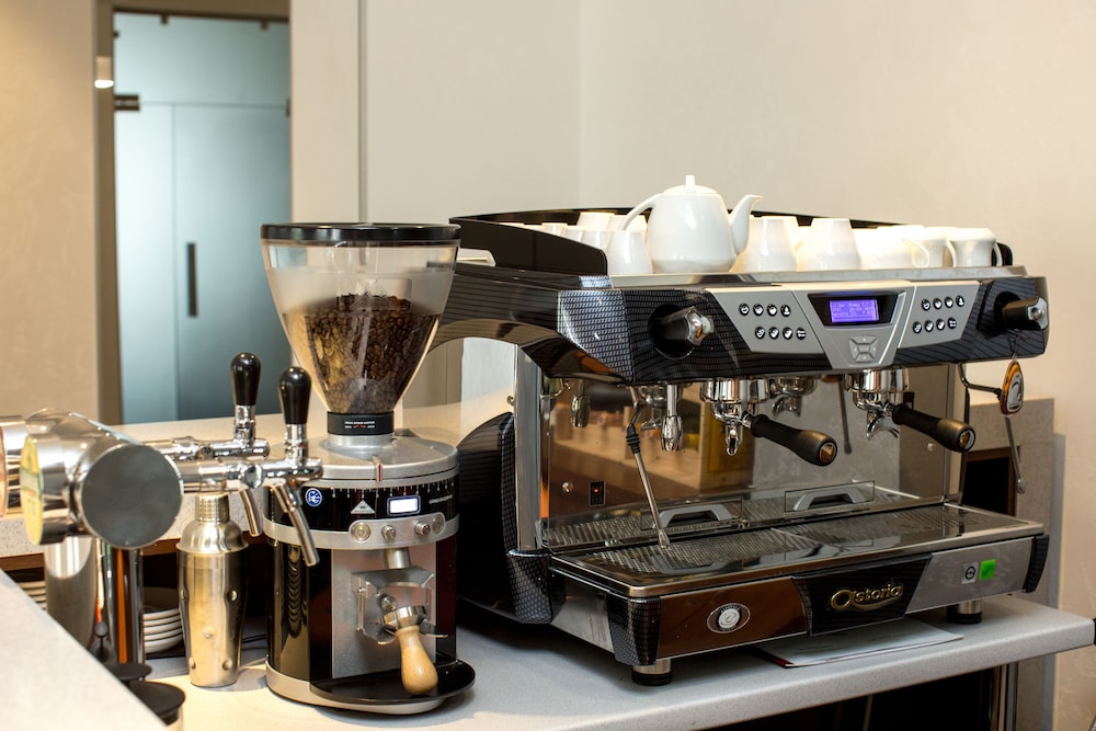 Photo - Mackintosh Hotel