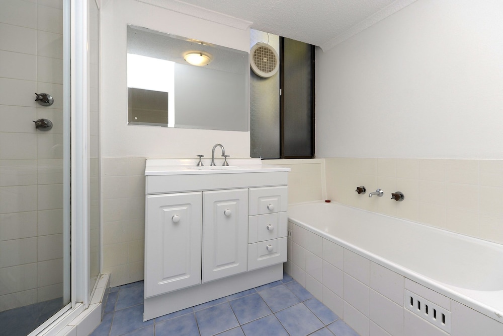 Portside, Unit 8/1 Donald Street