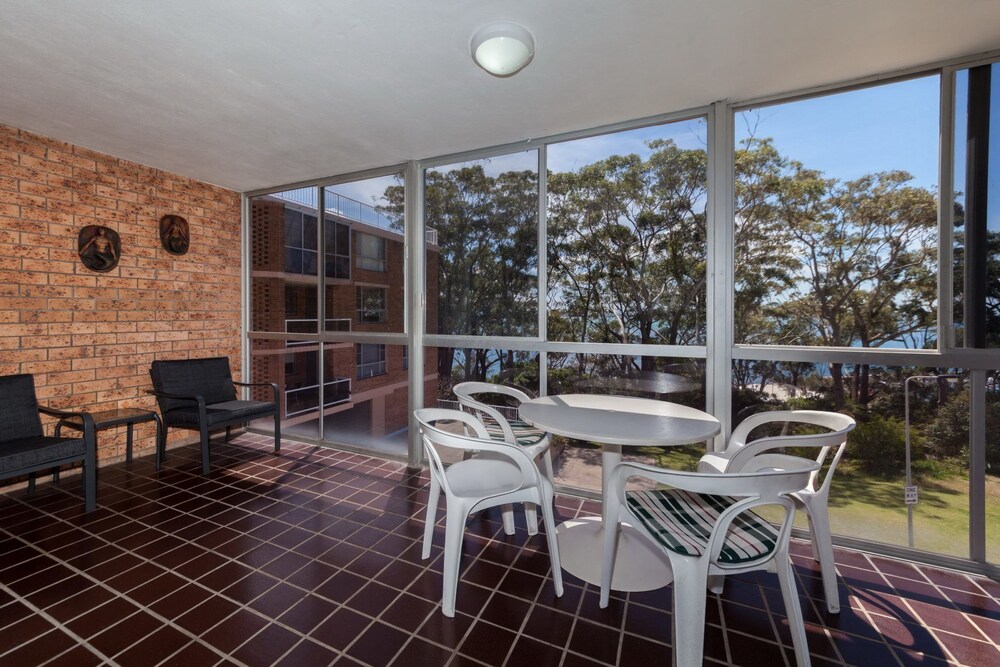 Westpoint, Unit 10/2 Thurlow Avenue