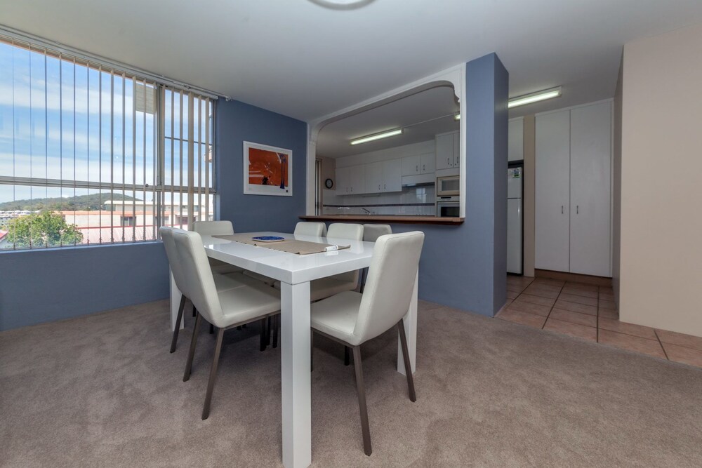 Westpoint, Unit 10/2 Thurlow Avenue