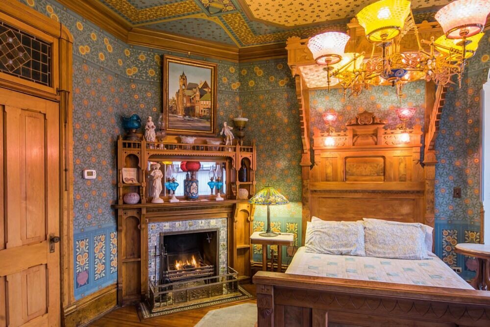 The Richards House Bed & Breakfast in Dubuque Best Rates & Deals on