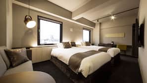 Desk, free WiFi, linens, wheelchair access