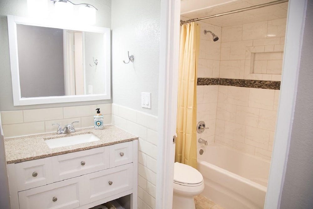 Daytona Beach Club Studios in Daytona Beach Best Rates & Deals on Orbitz