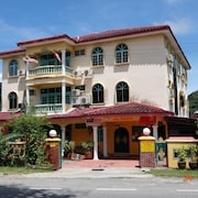 Kampung Lubuk Buaya Guest Houses from $16  Expedia