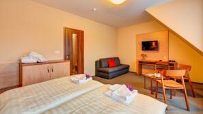 In-room safe, desk, blackout drapes, cribs/infant beds
