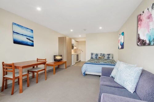 dee why hotel deals