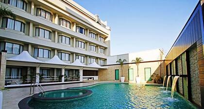 Hotel Cenneys Gateway