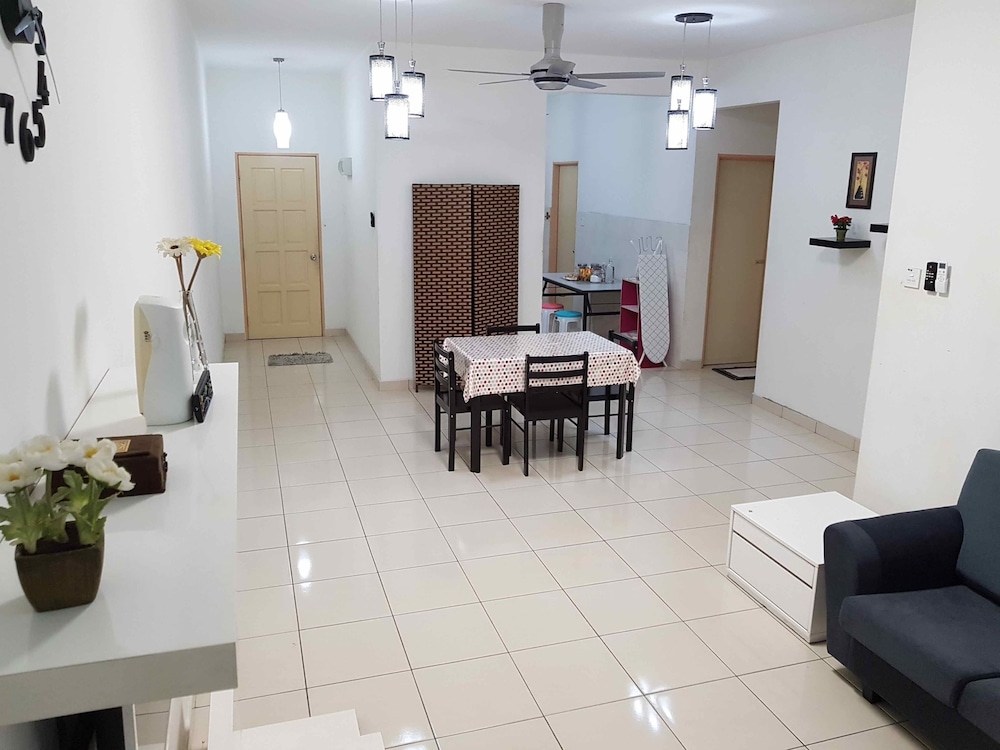 Stay Sri Ixora Apartment 2017 Room Prices Deals Reviews Expedia View From Hotel Apartment 3 Bedrooms Balcony Featured Image