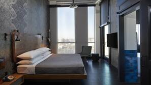 Blackout drapes, soundproofing, free WiFi, bed sheets