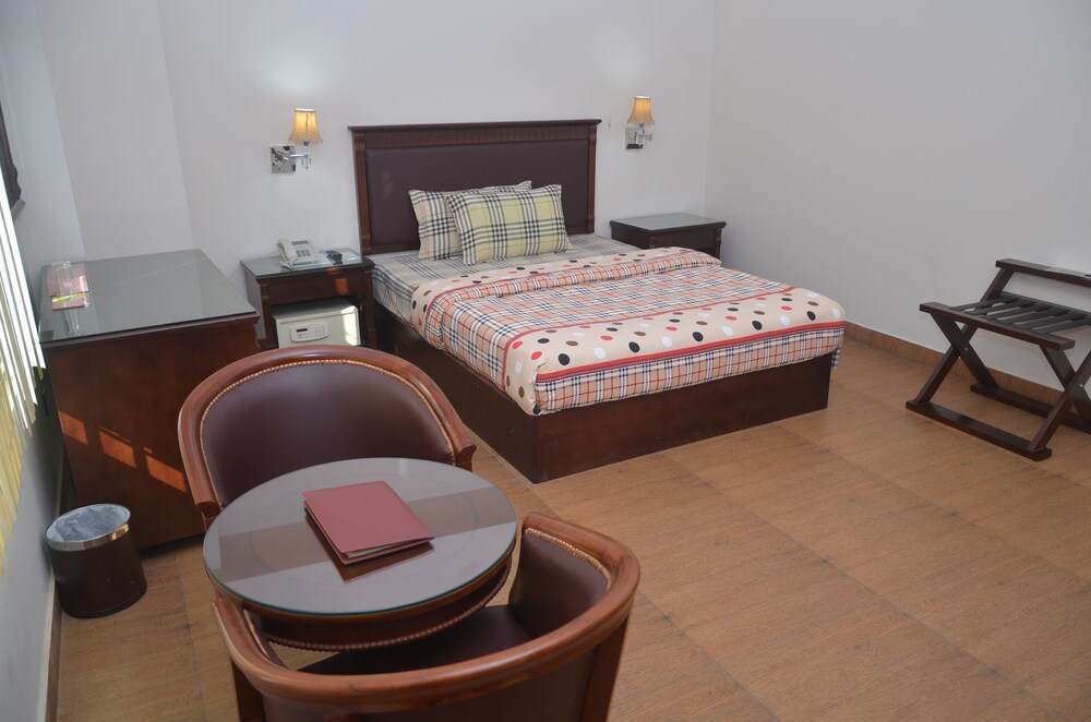 La Rose Hotel Deals & Reviews (Sylhet, BGD) Wotif