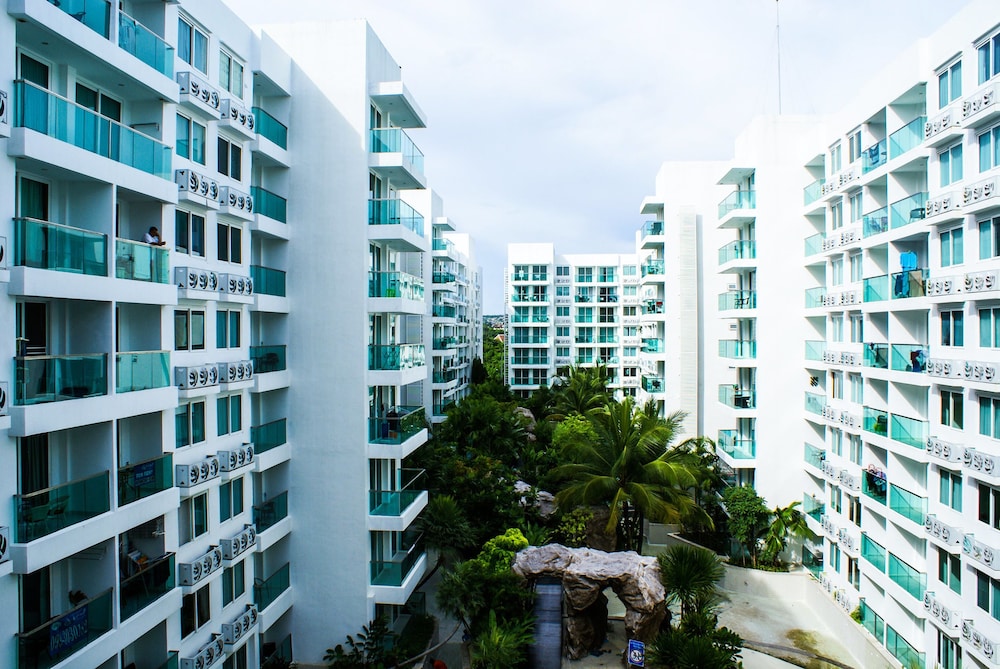 Amazon Residence Jomtien In Pattaya Thailand Expedia