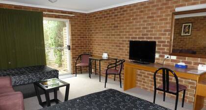 Inverloch Central Motor Inn