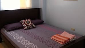Desk, iron/ironing board, rollaway beds, free WiFi